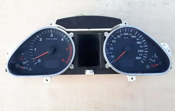 Audi A6 S6 C6 4F Speedometer (instrument cluster) 4F0920900N