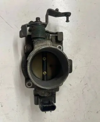 Ford Mondeo Mk III Throttle valve F4SE9B989 A4F03A