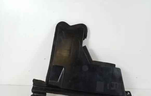 Intercooler air guide/duct channel