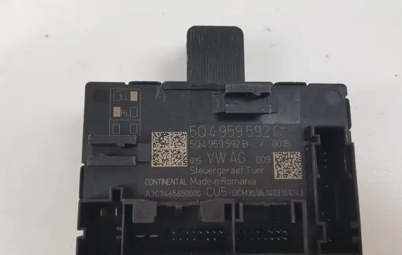 Volkswagen Golf VII Door control unit/module 5Q4959592C