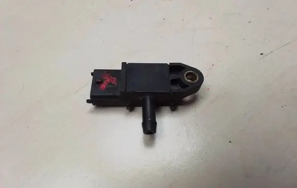 Opel Insignia A Exhaust pressure sensor 55566186