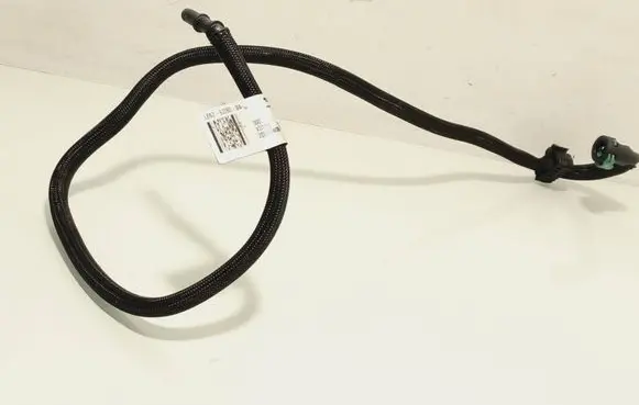 Land Rover Defender Fuel line pipe L8B29J280BA