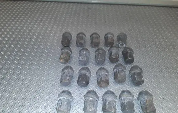KIA Ceed Nuts/bolts 