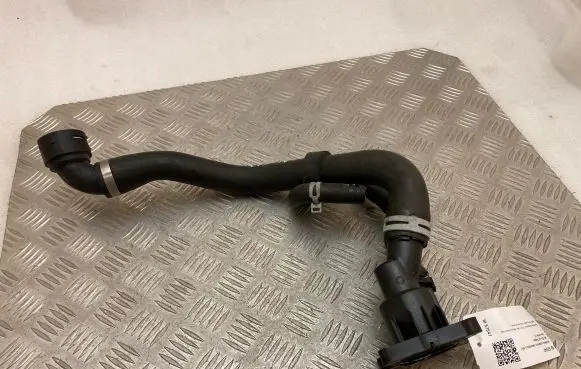 Volvo XC90 Engine coolant pipe/hose 31474845 32203162 31686045