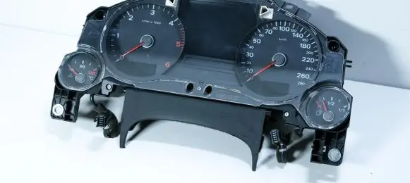 Audi A8 S8 D3 4E Speedometer (instrument cluster) 4E0920901G