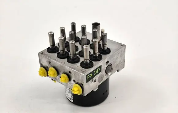 Renault Megane III ABS Pump 476601563R 10021204664