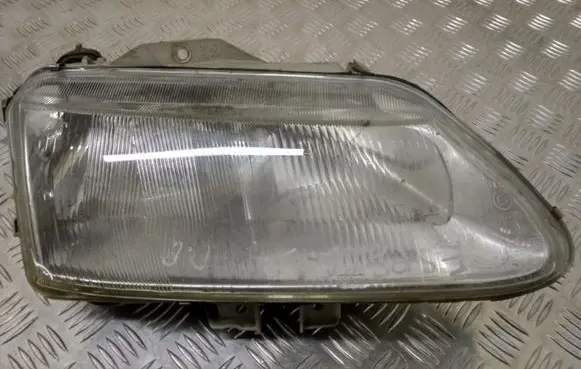 Renault Espace III Headlight/headlamp 7700820118