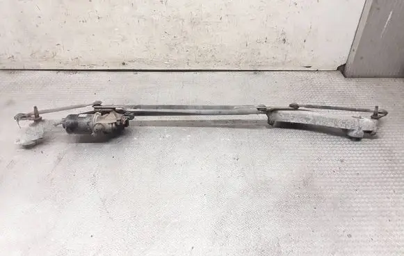 Mercedes-Benz B W245 Front wiper linkage and motor A1698201140