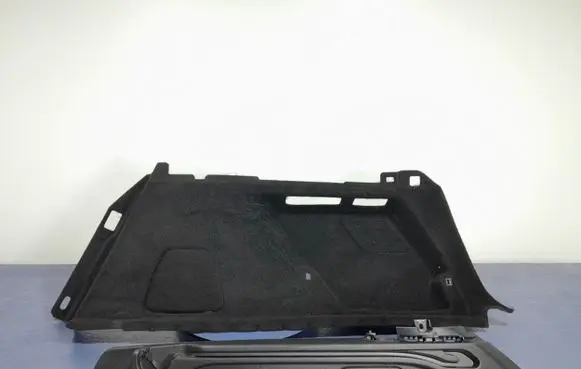 Peugeot 308 Tailgate/boot cover trim set 98089202ZD