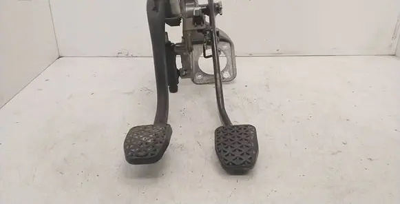 BMW 3 E46 Pedal assembly 35111163863
