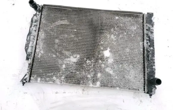 Audi A6 S6 C5 4B Coolant radiator