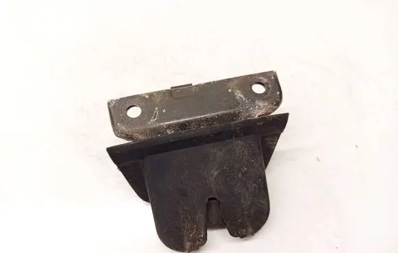 Audi A6 S6 C5 4B Tailgate/trunk/boot lock/catch/latch 4B9827520