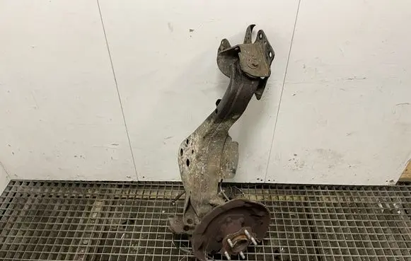 Nissan X-Trail T32 Rear wheel hub