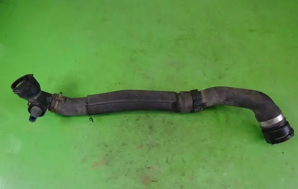 Volkswagen PASSAT B6 Engine coolant pipe/hose 3C0122051BQ