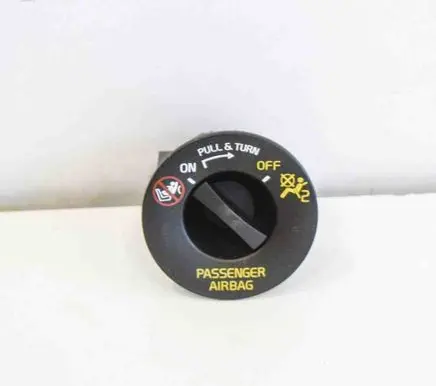 Passenger airbag on/off switch