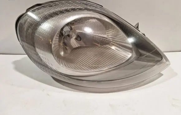 Renault Trafic II (X83) Headlight/headlamp 7700311372