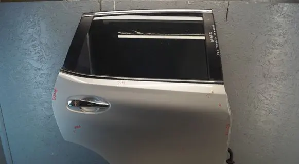 Nissan X-Trail T32 Rear door