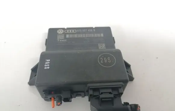 Audi A6 S6 C6 4F Gateway control module 4F0907468M