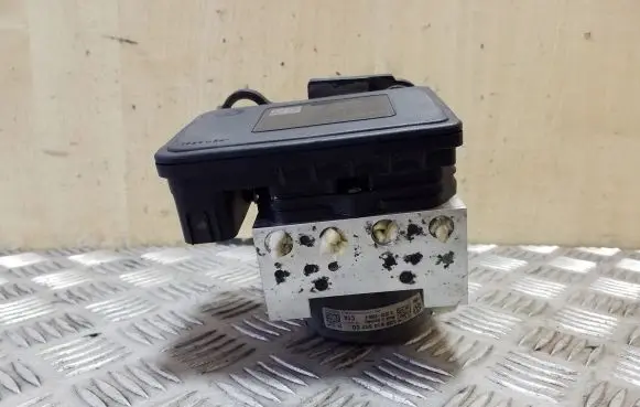 Skoda Superb B8 (3V) ABS Pump 5Q0614517CG 5Q0614517AG 28515868123