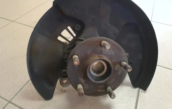 Subaru Outback (BS) Front wheel hub