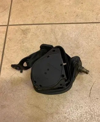 Opel Movano A Front seatbelt 33042276 J4738