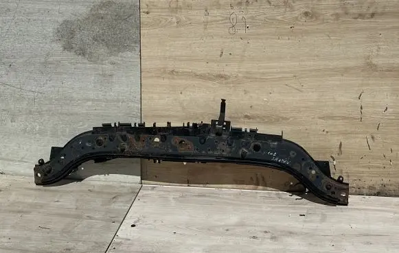 Renault Megane II Top upper radiator support slam panel