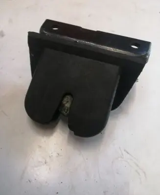 Audi A6 S6 C5 4B Tailgate/trunk/boot lock/catch/latch