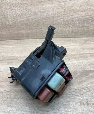 Toyota Corolla E110 Other relay 69984FuseBox 69983