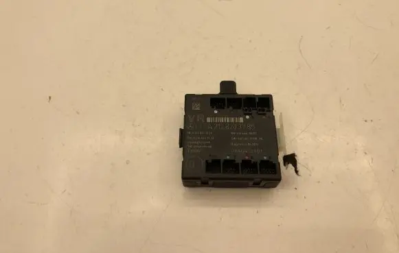 Mercedes-Benz C W204 Door control unit/module A2128203785