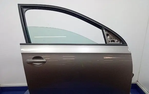 Seat Toledo I (1L) Front door 