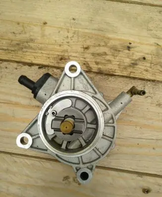 Hyundai Kona I Vacuum pump 2881004075