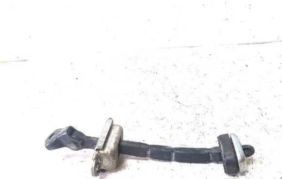 Honda CR-V Rear door check strap stopper