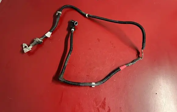 BMW X2 F39 Positive cable (battery) 8654635