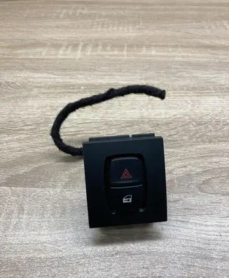 BMW 1 F20 F21 Hazard light switch 9231786