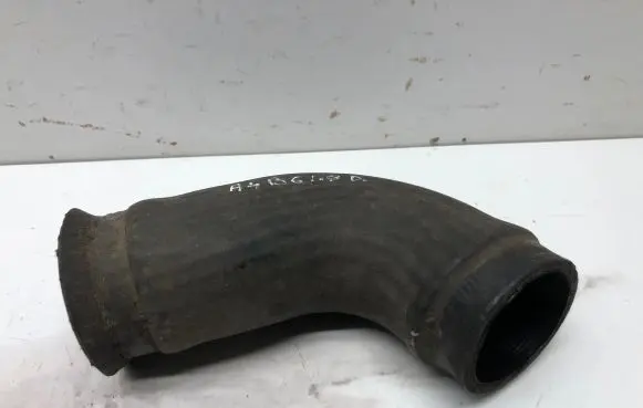 Audi A4 S4 B6 8E 8H Intercooler hose/pipe 8E0145837G