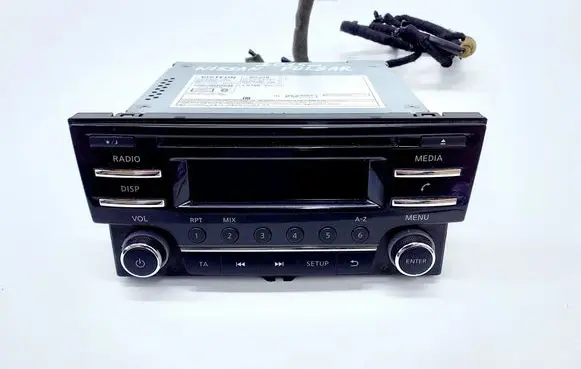 Nissan Pulsar Radio/CD/DVD/GPS head unit 281853ZL1A