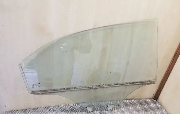 KIA Rio Rear door window glass