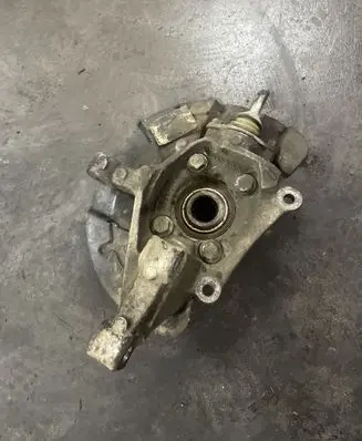 Volvo V70 Front wheel hub spindle knuckle