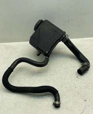 Mercedes-Benz GLK (X204) Power steering fluid tank/reservoir A0004602283
