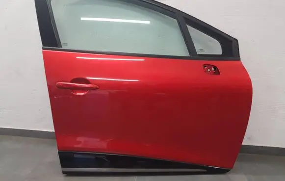 Renault Clio IV Front door 