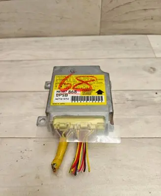 Mitsubishi Outlander Airbag control unit/module MR587868 W2T61972