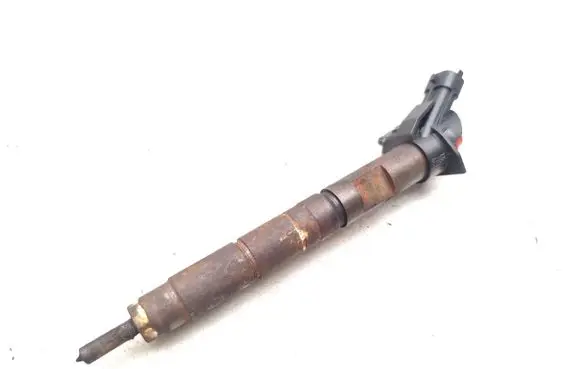 Toyota Yaris Fuel injector 23670-0W020 0445116054