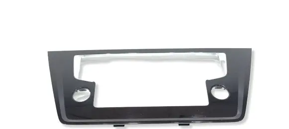 Volkswagen Touran III Radio/GPS head unit trim 5TB858071