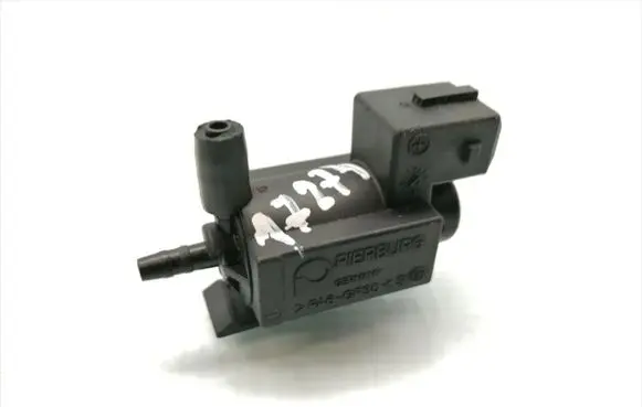 BMW 5 E39 Vacuum valve 1742712