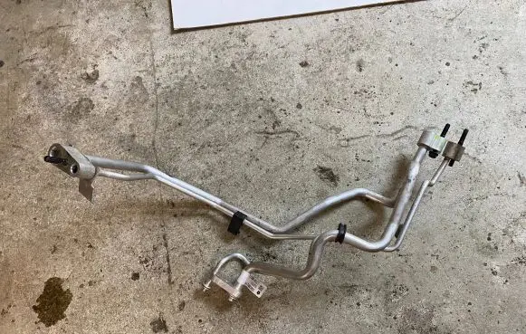 Dodge Durango Air conditioning (A/C) pipe/hose 55038017AE