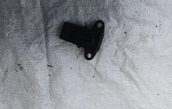 BMW 3 F30 F35 F31 Air pressure sensor 8617092
