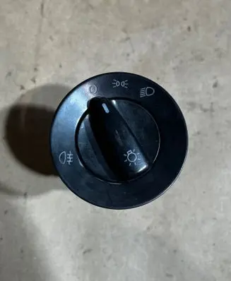 Volkswagen PASSAT B5.5 Light switch 1C0941531