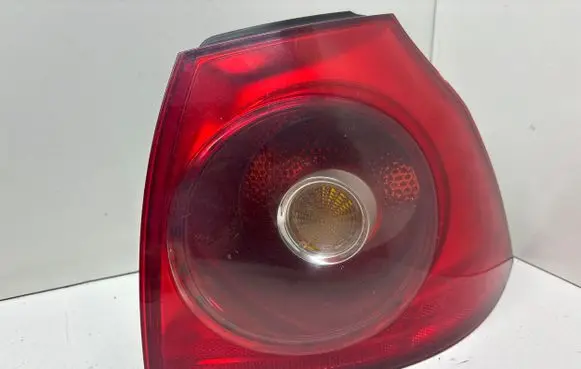 Volkswagen Golf V Rear/tail lights 1K6945096E