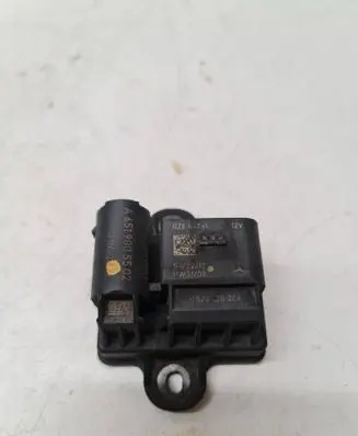 Mercedes-Benz E W212 Glow plug pre-heat relay A6519005502 13176025