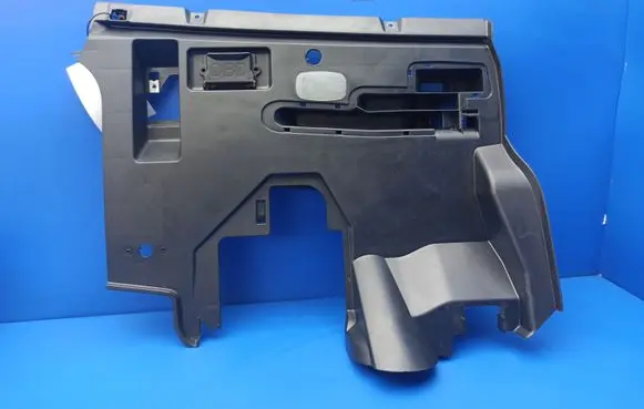 Mercedes-Benz B W245 Dashboard lower bottom trim panel A1696800039 JC1005454
